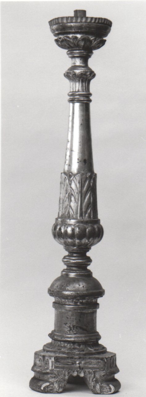 candeliere d'altare, serie - bottega piemontese (ultimo quarto sec. XVIII)