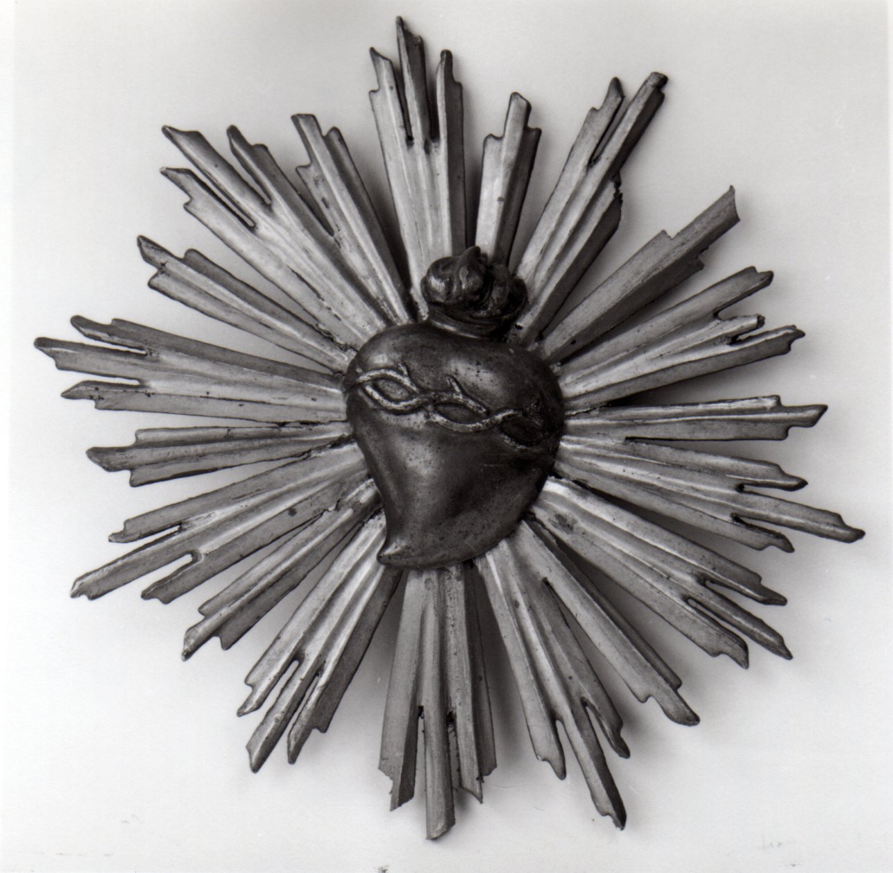 Sacro Cuore di Gesù (raggiera, elemento d'insieme) - bottega piemontese (ultimo quarto sec. XIX)