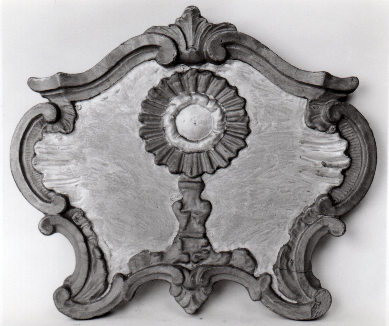 simboli eucaristici (emblema di confraternita, opera isolata) - bottega piemontese (seconda metà sec. XVIII)