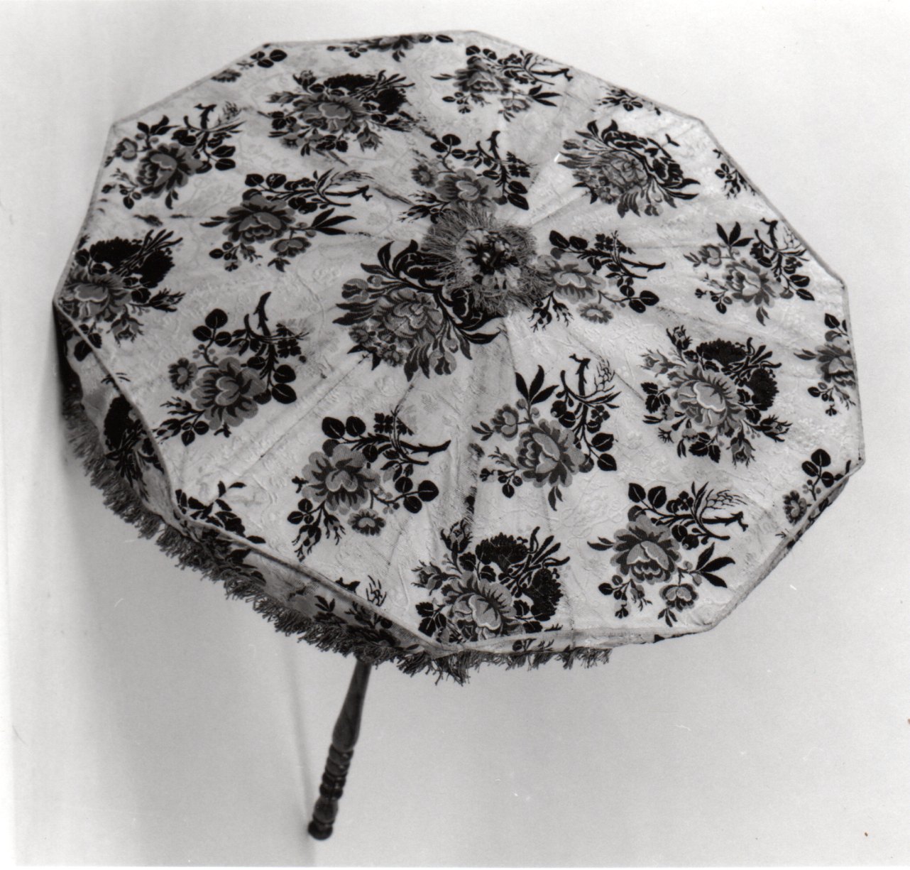 ombrellino processionale, opera isolata - manifattura italiana (fine/inizio secc. XIX/ XX)