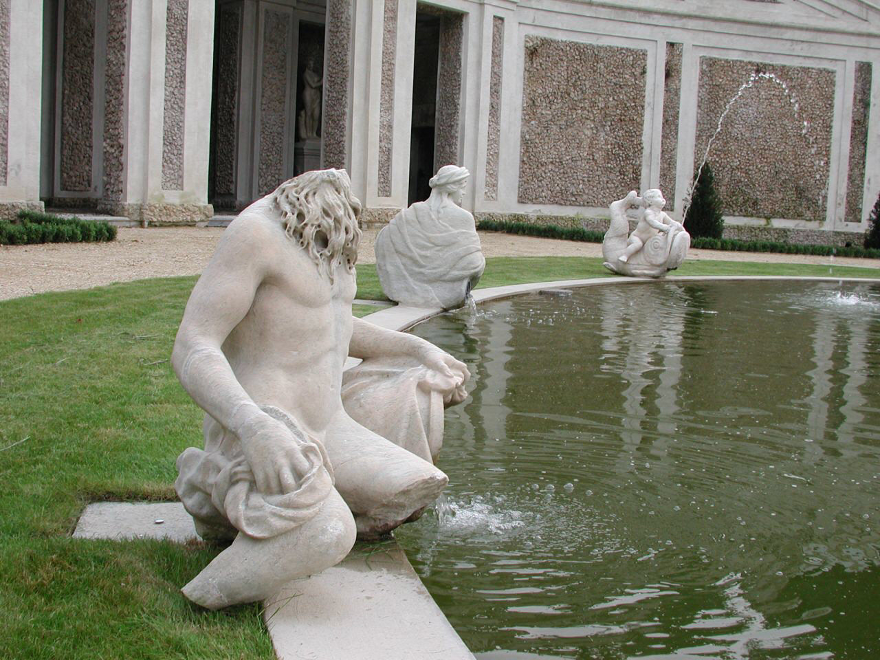 divinità fluviale (statua - da fontana, elemento d'insieme) di Casella Giovanni Battista, Quadri Bernardino, Solaro Martino, Bosso Giacomo Antonio, Mari Pietro, Musso Salvatore (sec. XVII)