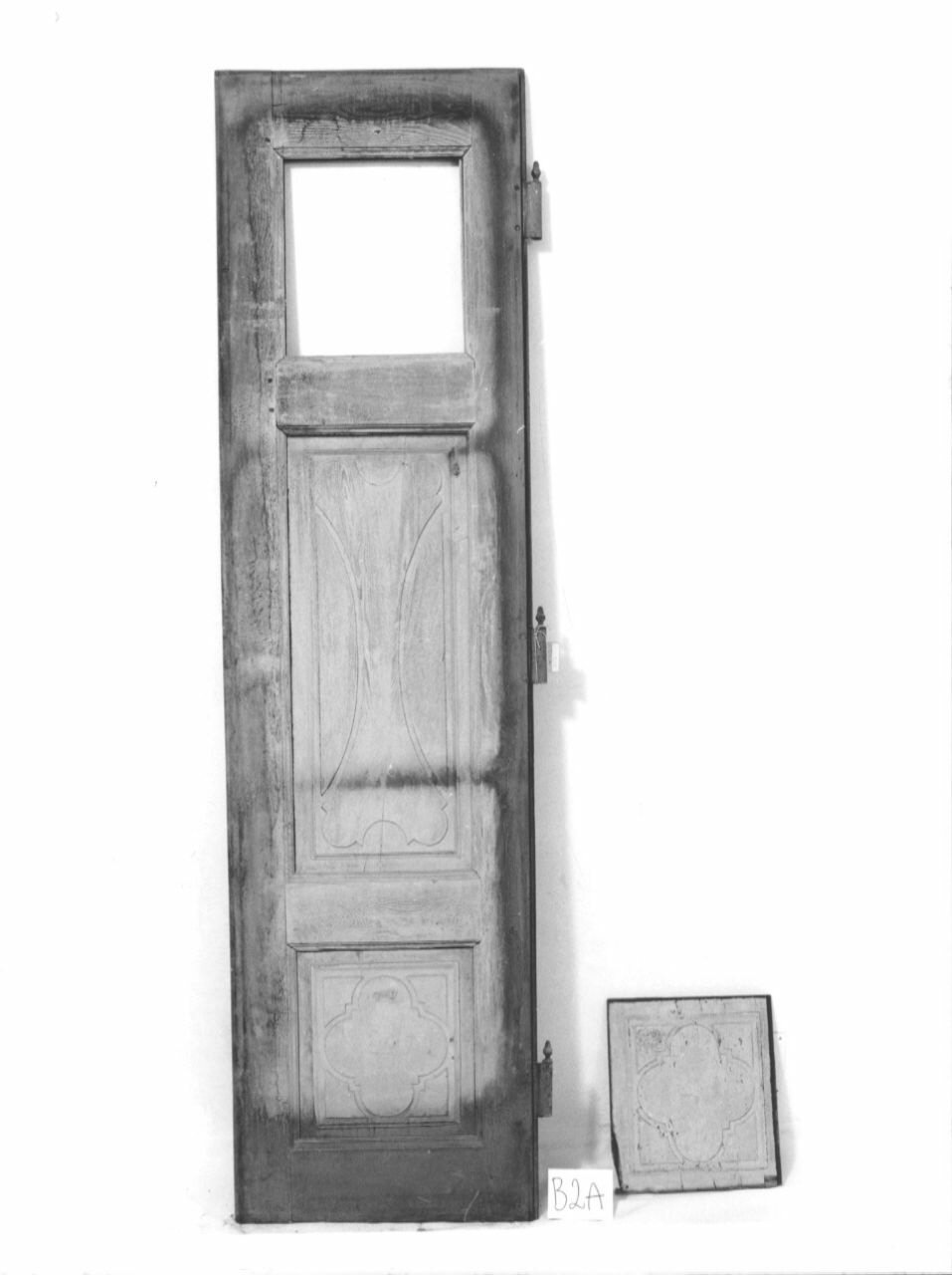 scuro di porta finestra, serie di Almondo Mario ditta (secondo quarto, metà sec. XVIII, sec. XX)
