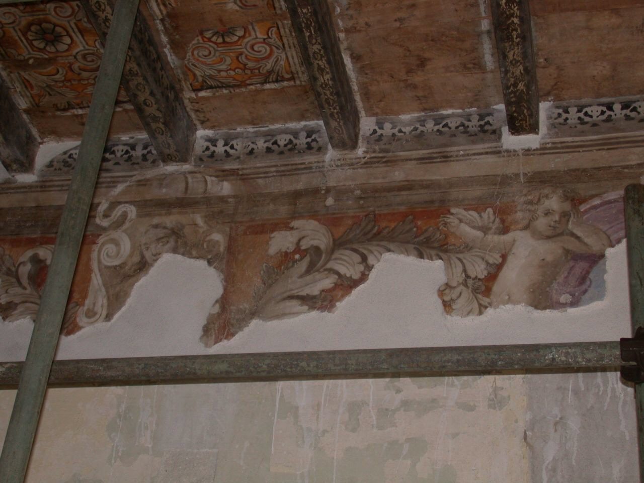 figure allegoriche femminili, putti e girali (decorazione pittorica, complesso decorativo) - ambito lombardo-luganese (sec. XVII)
