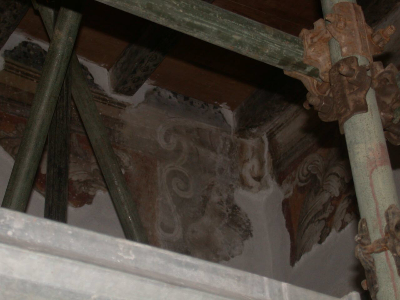 quadratura architettonica (decorazione pittorica, elemento d'insieme) - ambito lombardo-luganese (sec. XVII)