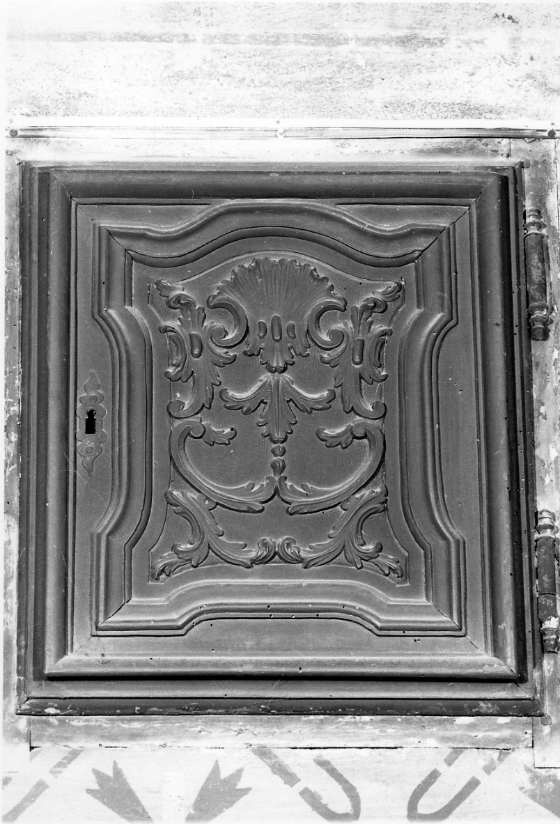 anta di armadietto per oli santi, opera isolata - bottega astigiana (metà sec. XVIII)