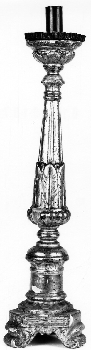 elementi decorativi (candeliere, serie) - bottega astigiana (prima metà sec. XIX)