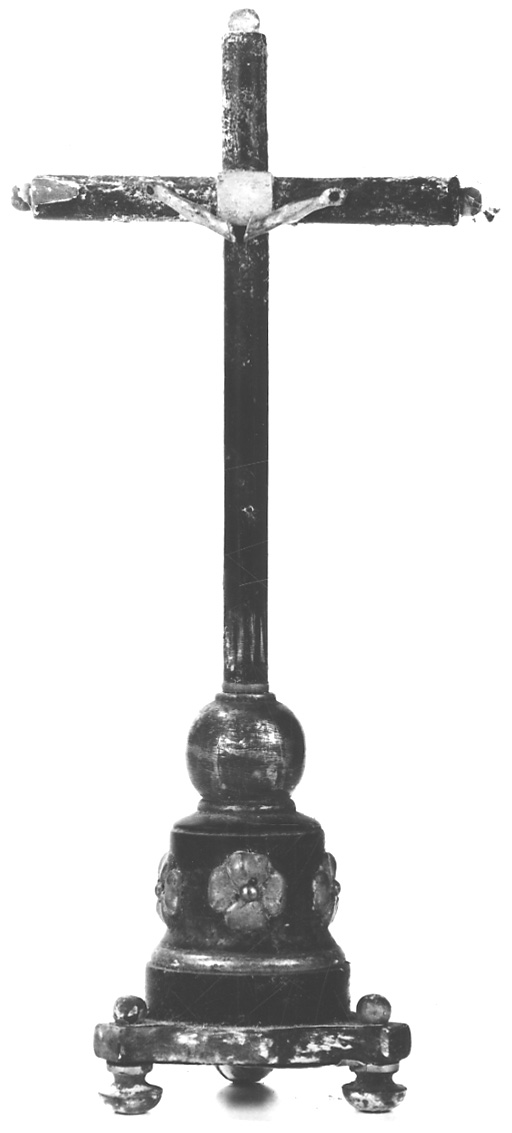 Cristo crocifisso (croce d'altare, serie) - bottega della Val Tanaro (sec. XVIII)
