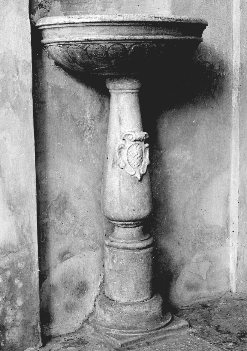 acquasantiera - a fusto, opera isolata - ambito piemontese (primo quarto sec. XVII)