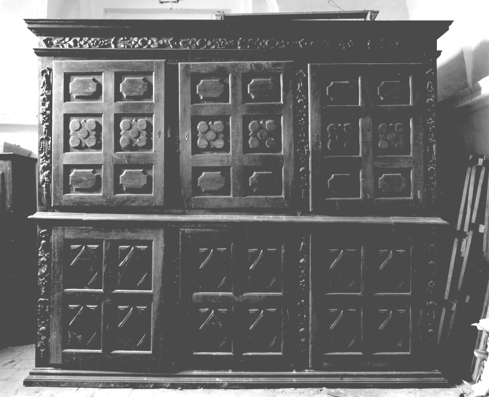 armadio da sacrestia, opera isolata - ambito piemontese (prima metà sec. XVIII)