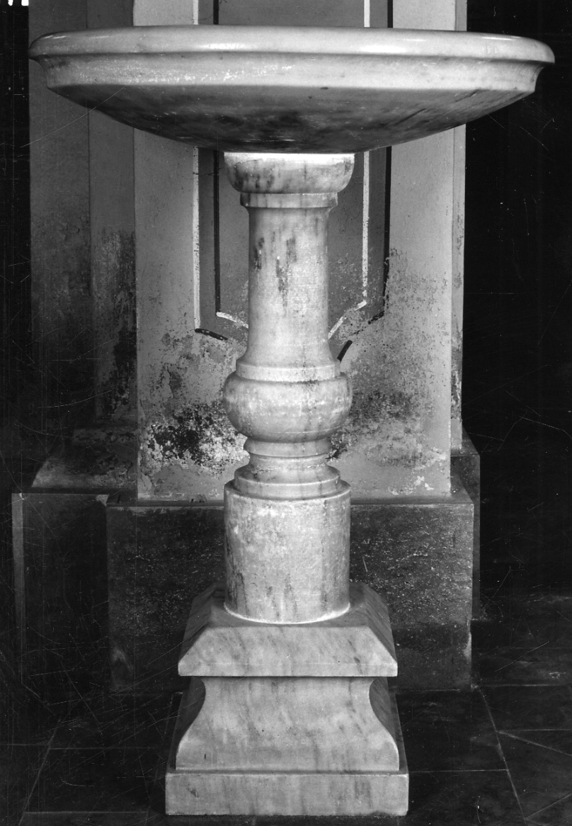 acquasantiera - a fusto, opera isolata - ambito italiano (prima metà sec. XIX)