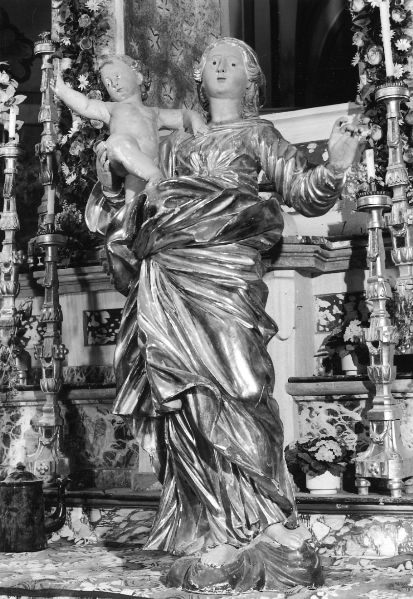 Madonna con Bambino (statua, opera isolata) - ambito piemontese (seconda metà sec. XVIII)