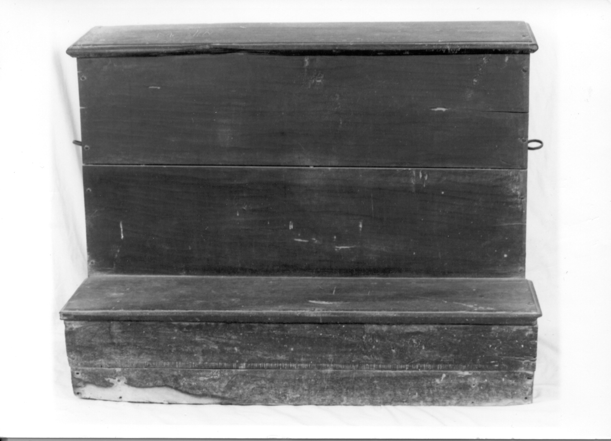 inginocchiatoio, opera isolata - bottega piemontese (metà sec. XIX)