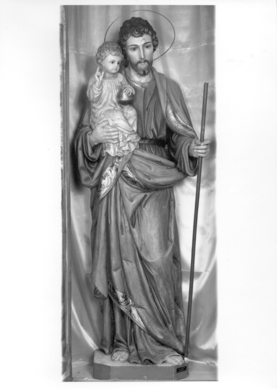 San Giuseppe e Gesù Bambino (statua, opera isolata) di Insam & Prinoth (bottega) (secondo quarto sec. XX)