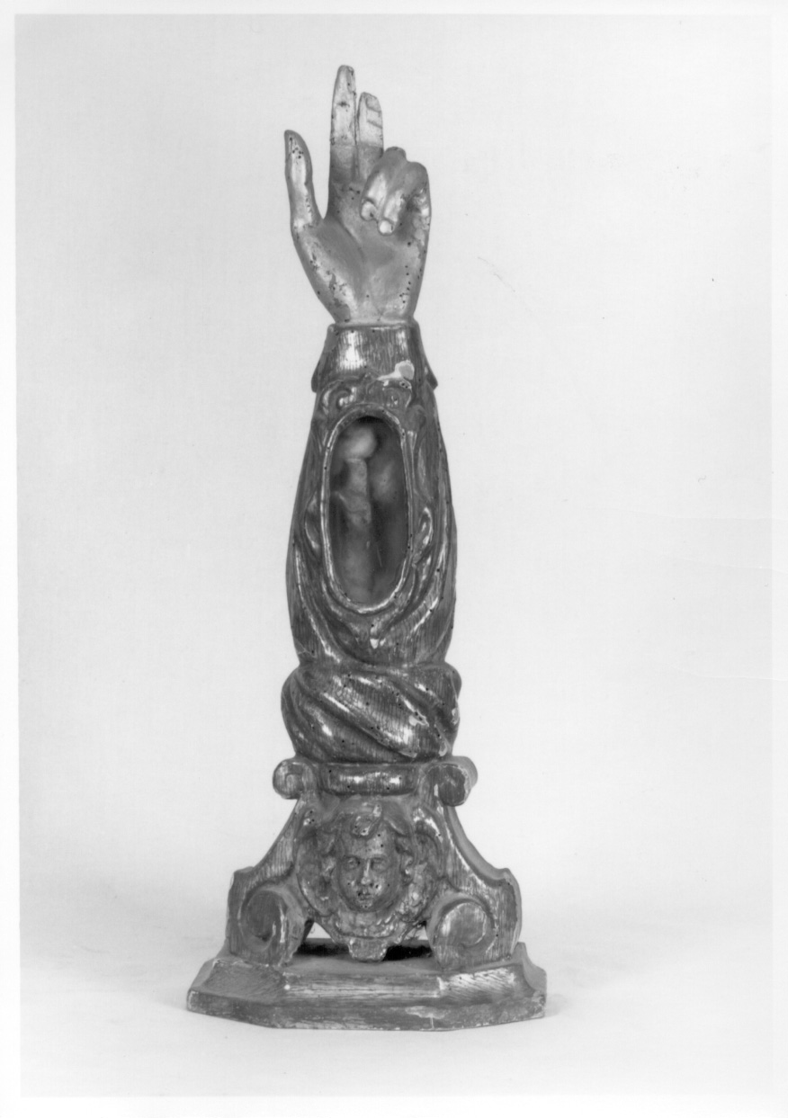 reliquiario antropomorfo - a braccio, opera isolata - ambito piemontese (ultimo quarto sec. XVIII)