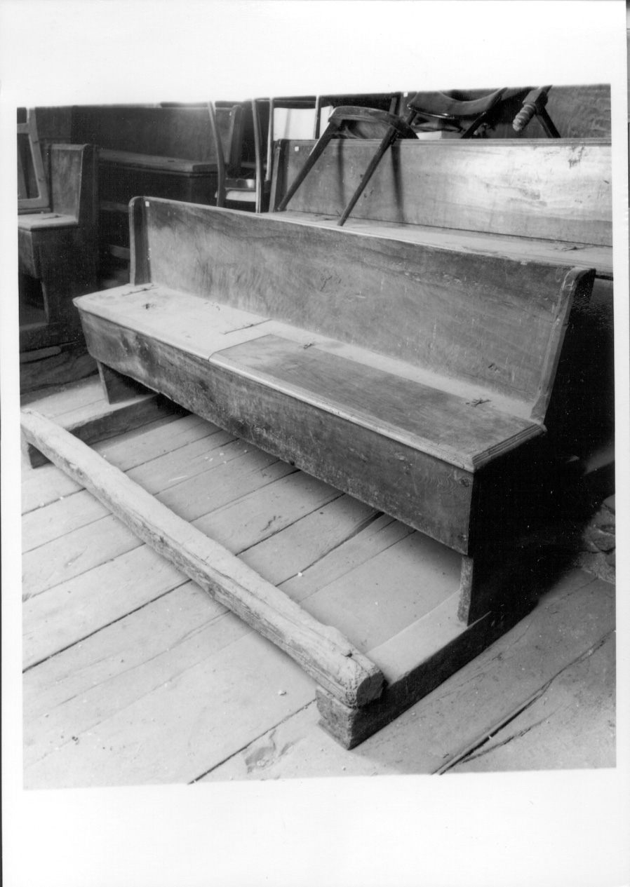 banco da chiesa, serie - ambito piemontese (inizio sec. XVIII)