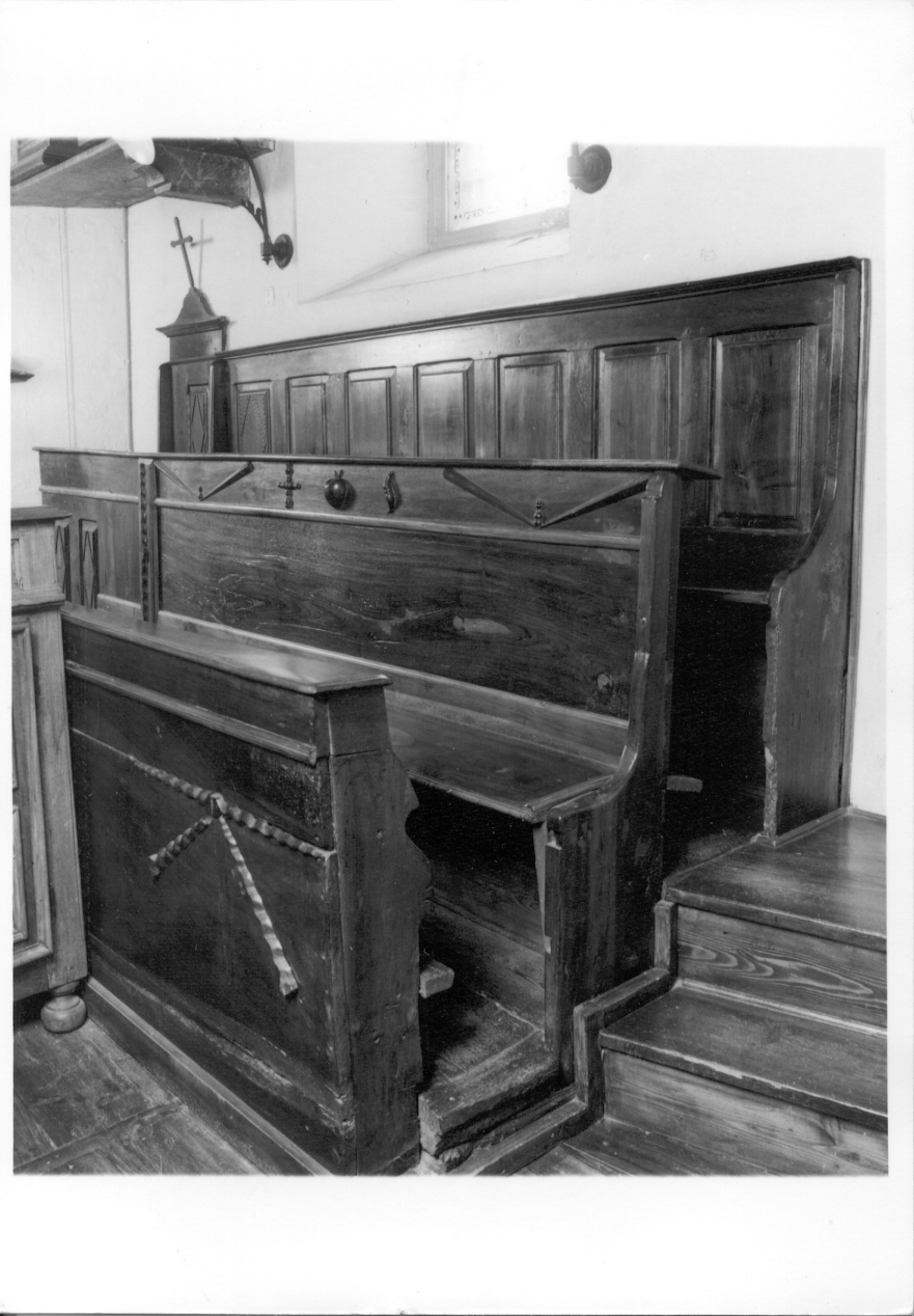 stalli del coro, opera isolata di Gagliardino Valentino (fine sec. XVIII)