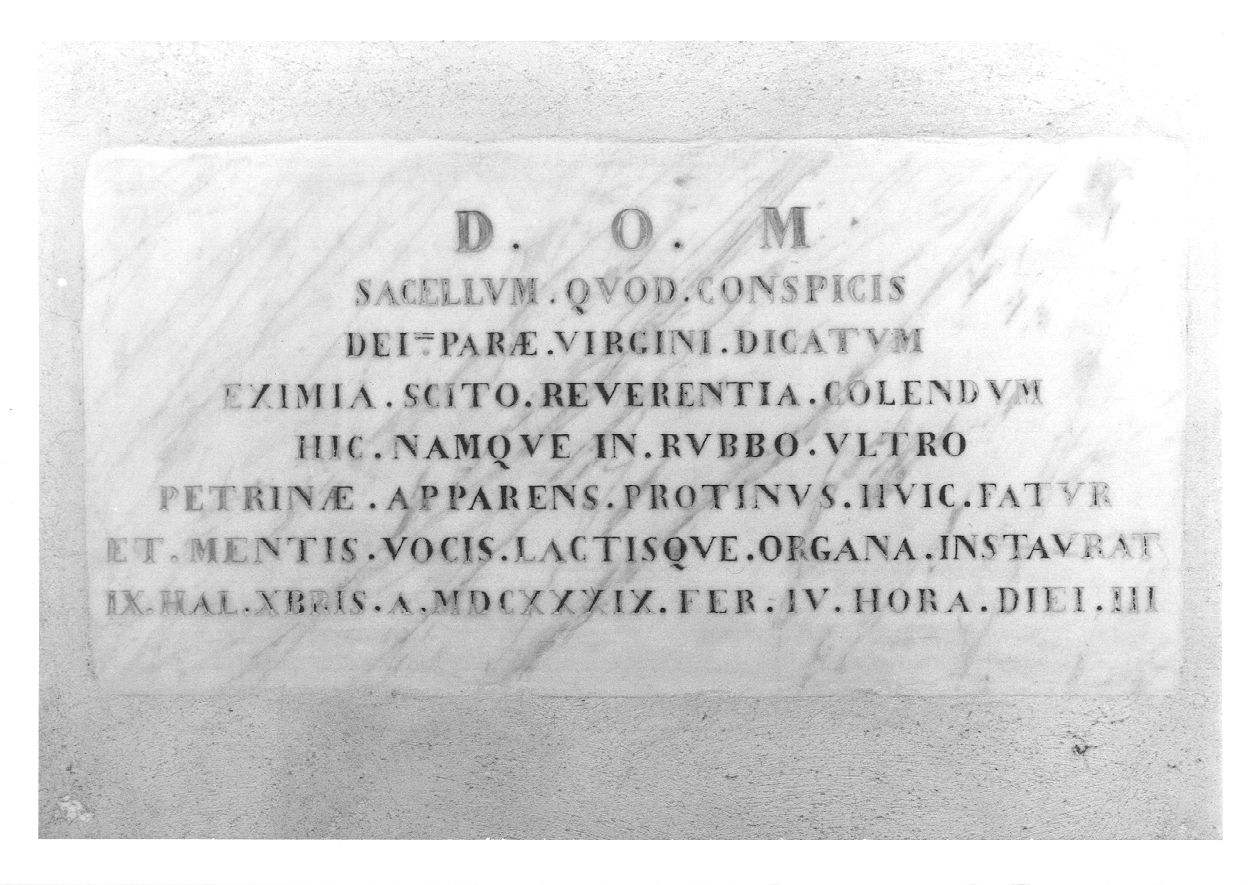 lapide commemorativa, opera isolata - ambito piemontese (secondo quarto sec. XVII)