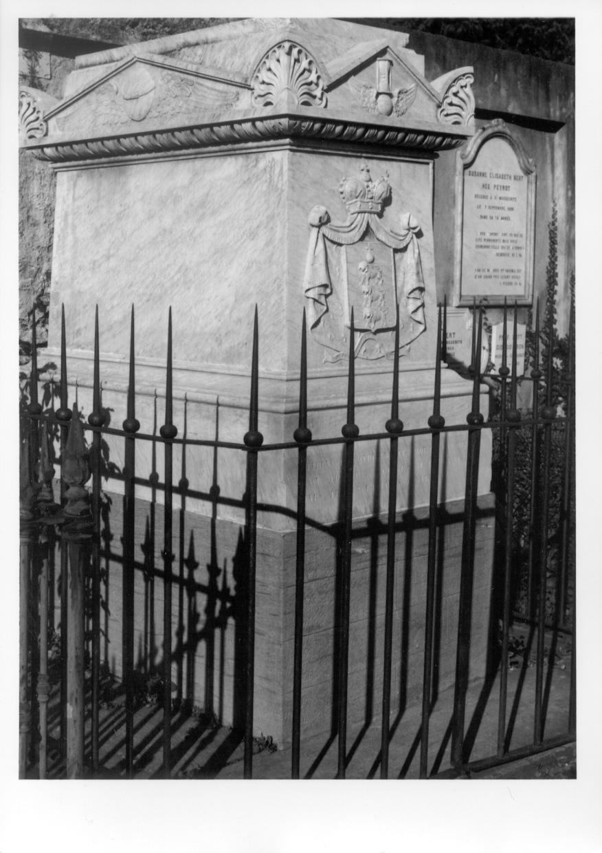 stemma gentilizio della famiglia Waldburg (monumento funebre, opera isolata) - ambito piemontese (metà sec. XIX)