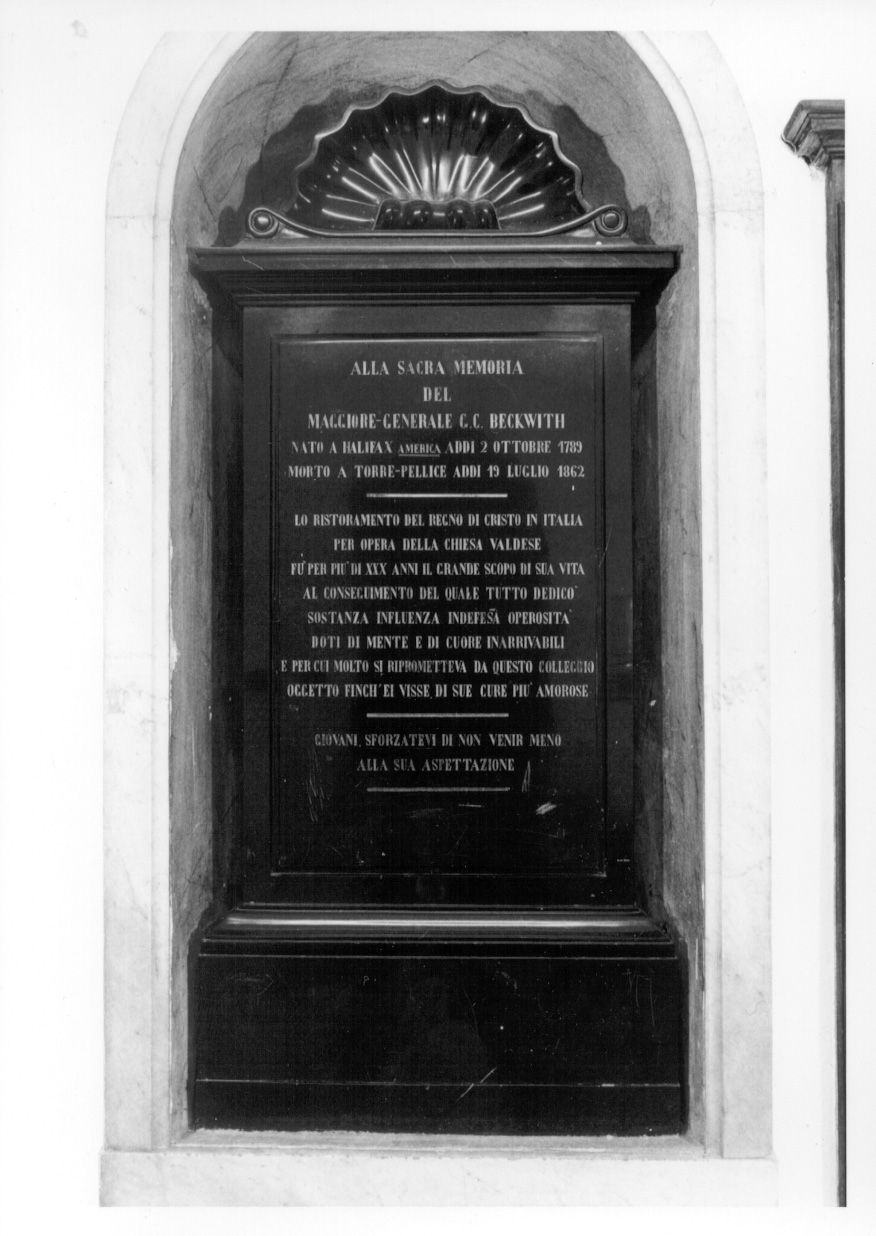 conchiglia (lapide commemorativa, opera isolata) - ambito piemontese (terzo quarto sec. XIX)