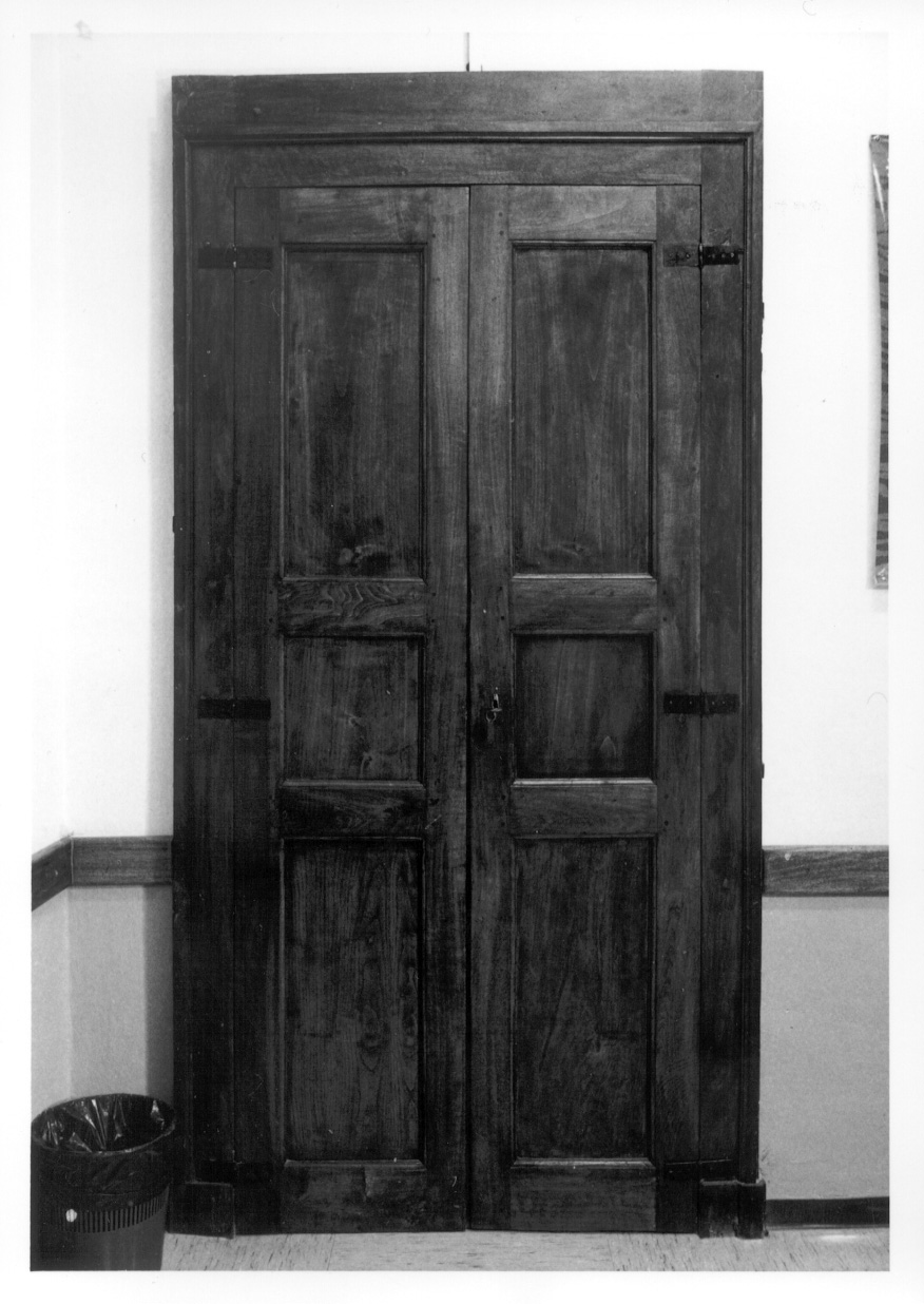 armadio - a muro, serie - ambito piemontese (metà sec. XIX)