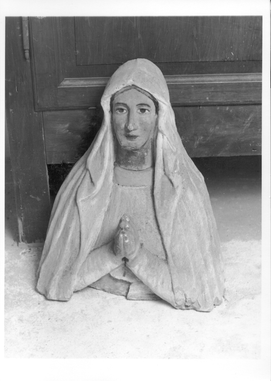 Madonna orante (busto, opera isolata) - ambito novarese (primo quarto sec. XX)