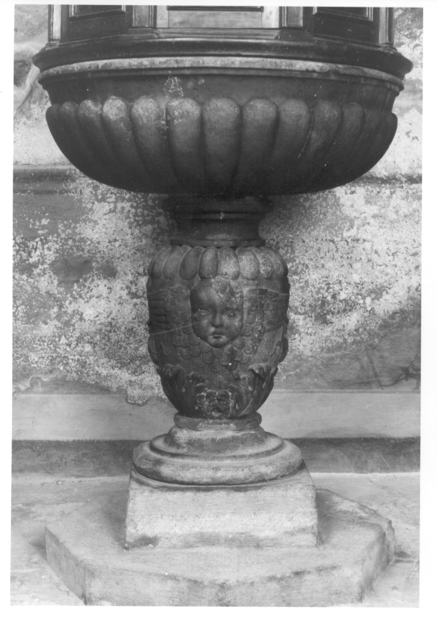 fonte battesimale - a fusto, opera isolata - ambito novarese (ultimo quarto, seconda metà sec. XVI, sec. XVIII)