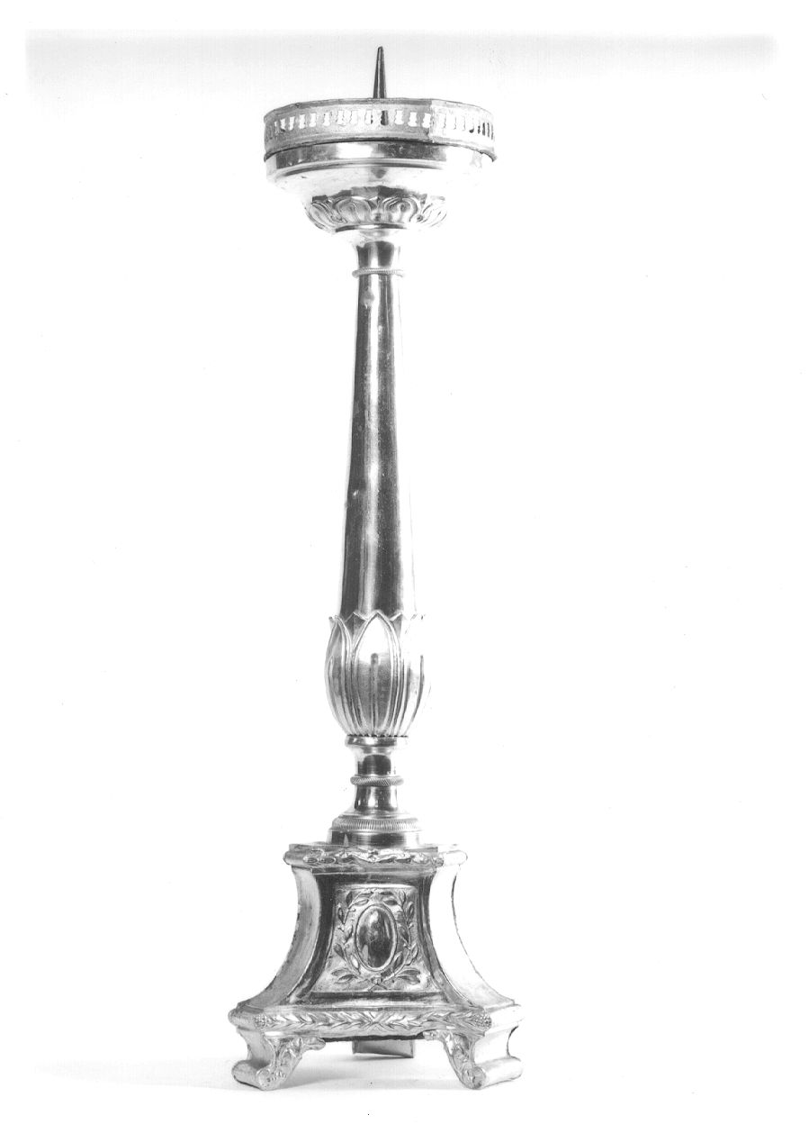 candeliere d'altare, serie - ambito novarese (metà sec. XIX)