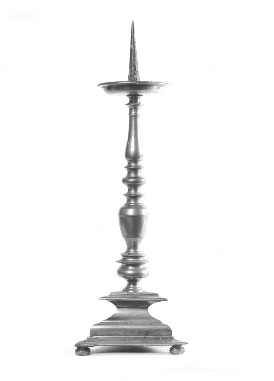 candeliere d'altare, serie - ambito novarese (sec. XVII)