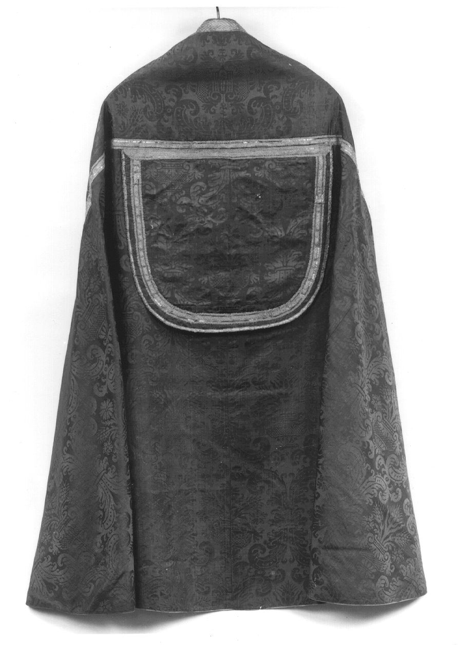 piviale, opera isolata - manifattura italiana (seconda metà sec. XVII)