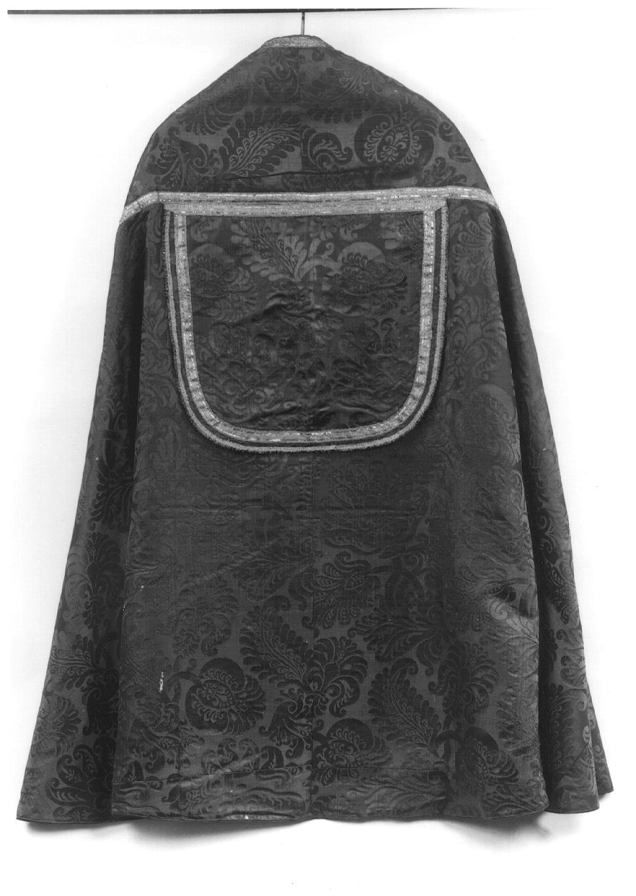 piviale, opera isolata - manifattura piemontese (?) (terzo quarto sec. XVII)