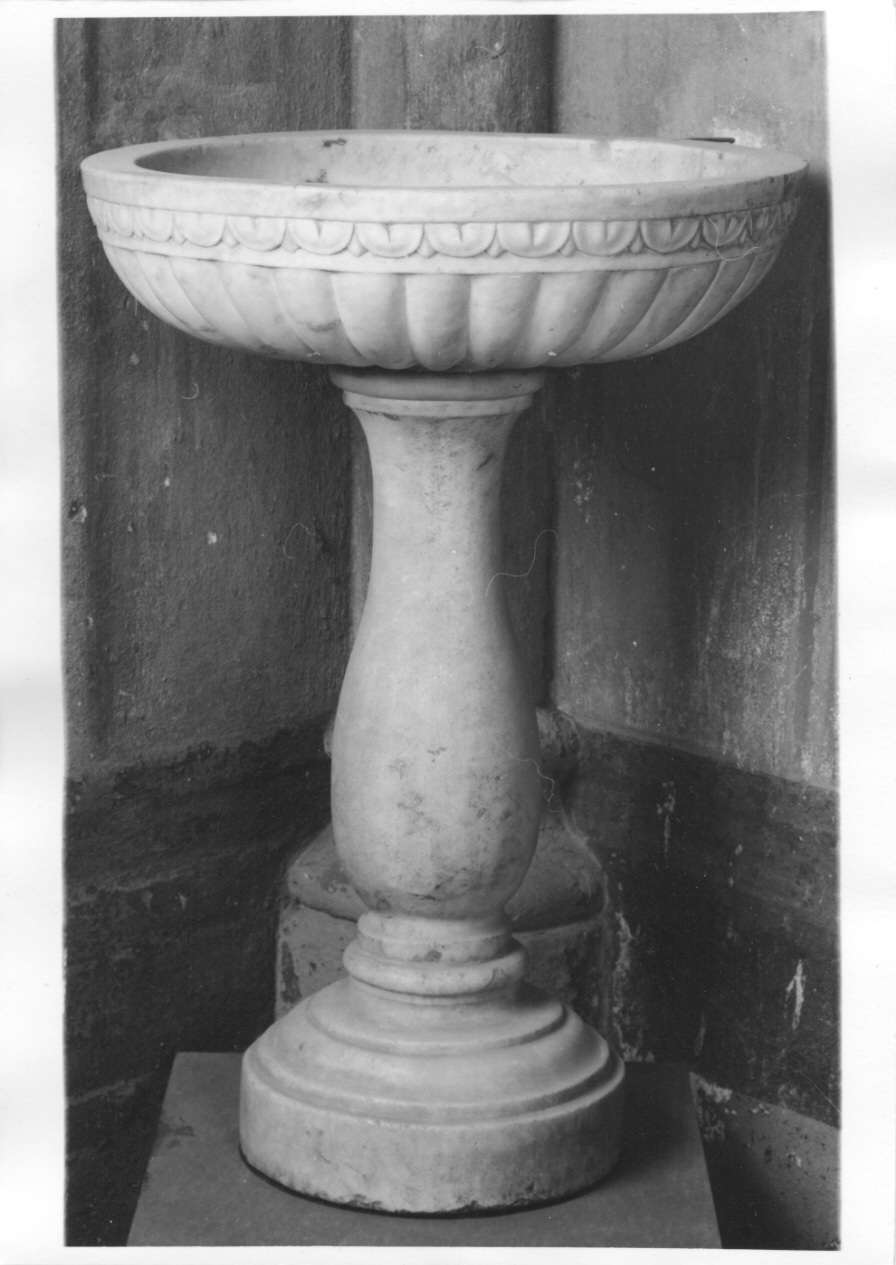 acquasantiera - a fusto, opera isolata - ambito piemontese (metà sec. XVII)