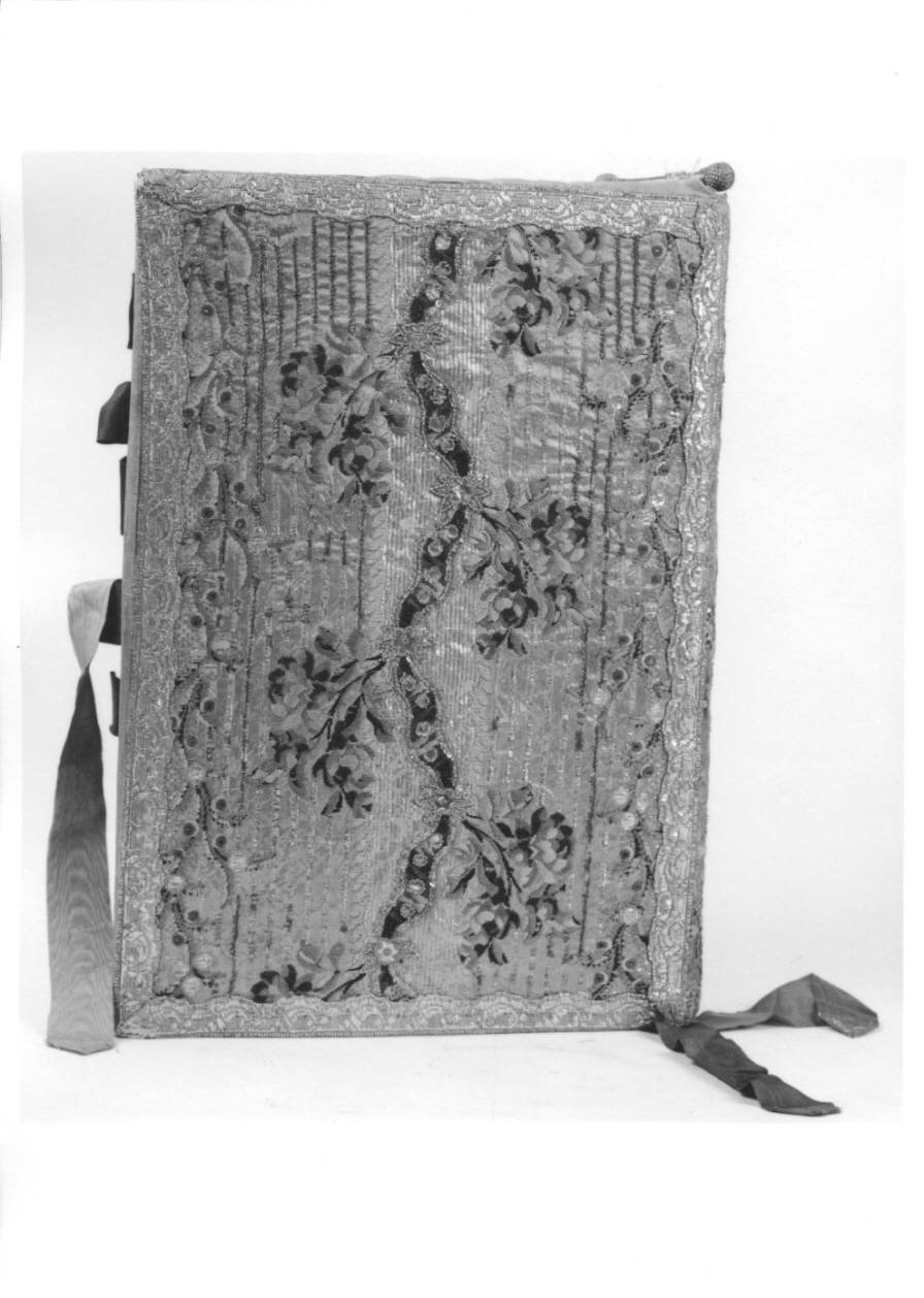 coperta di libro liturgico, opera isolata - manifattura italiana (terzo quarto sec. XVIII)