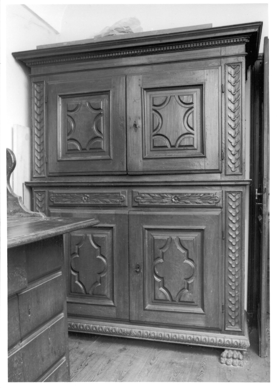 armadio da sacrestia, opera isolata - ambito biellese (seconda metà sec. XVII)