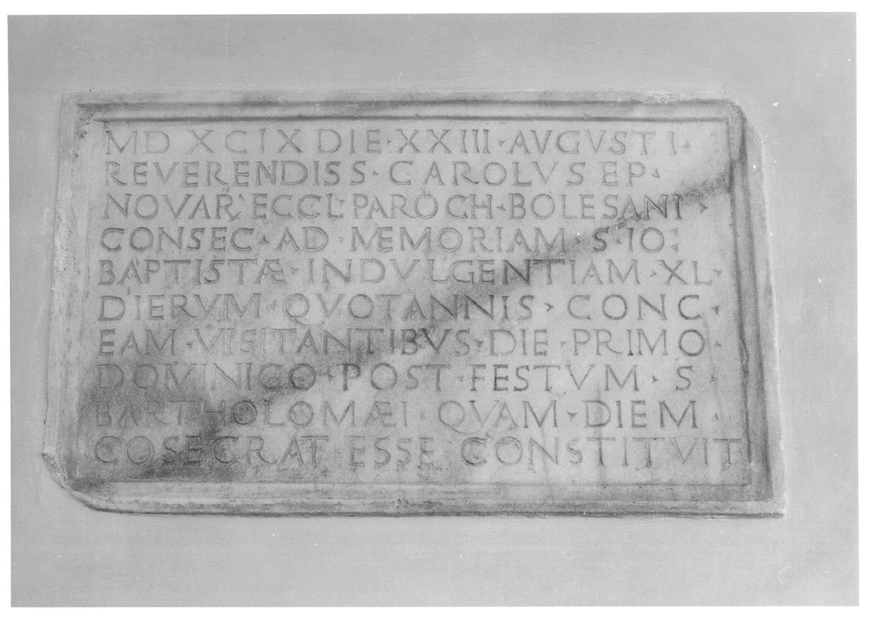 lapide commemorativa, opera isolata - bottega novarese (seconda metà sec. XVI)