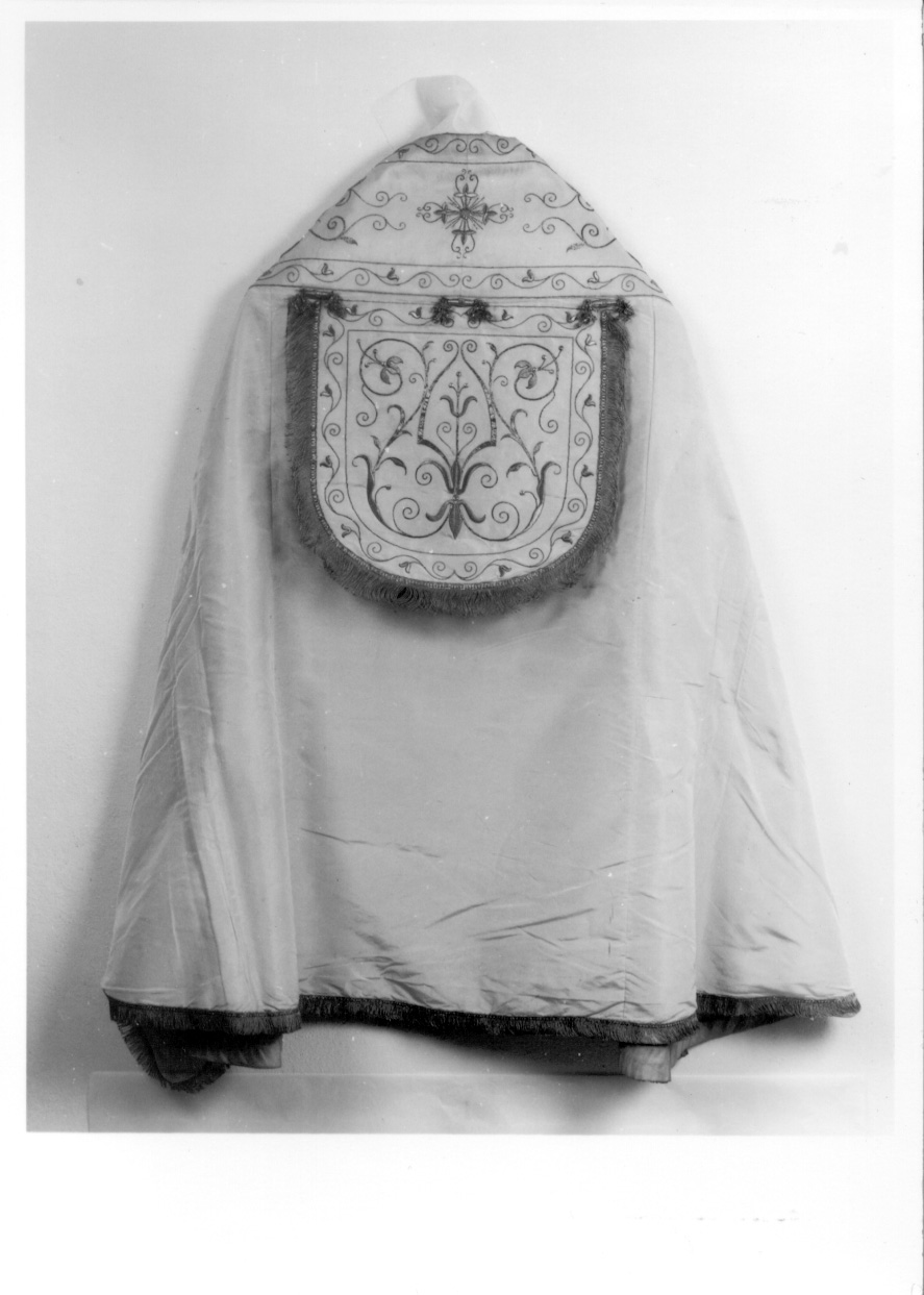 piviale, opera isolata di Bertarelli Fratelli Ditta (primo quarto sec. XX)