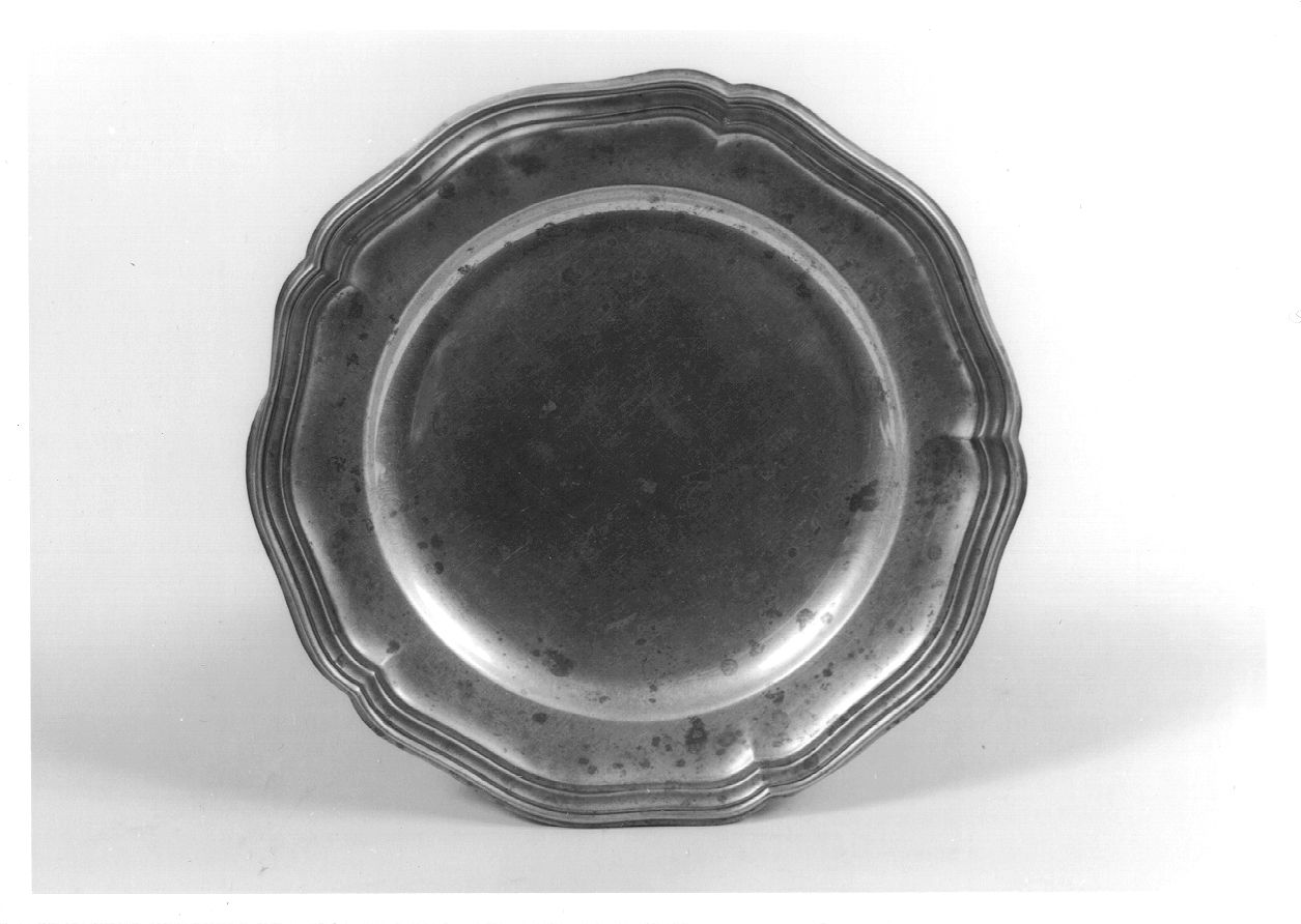 piatto, opera isolata - ambito novarese (sec. XIX)