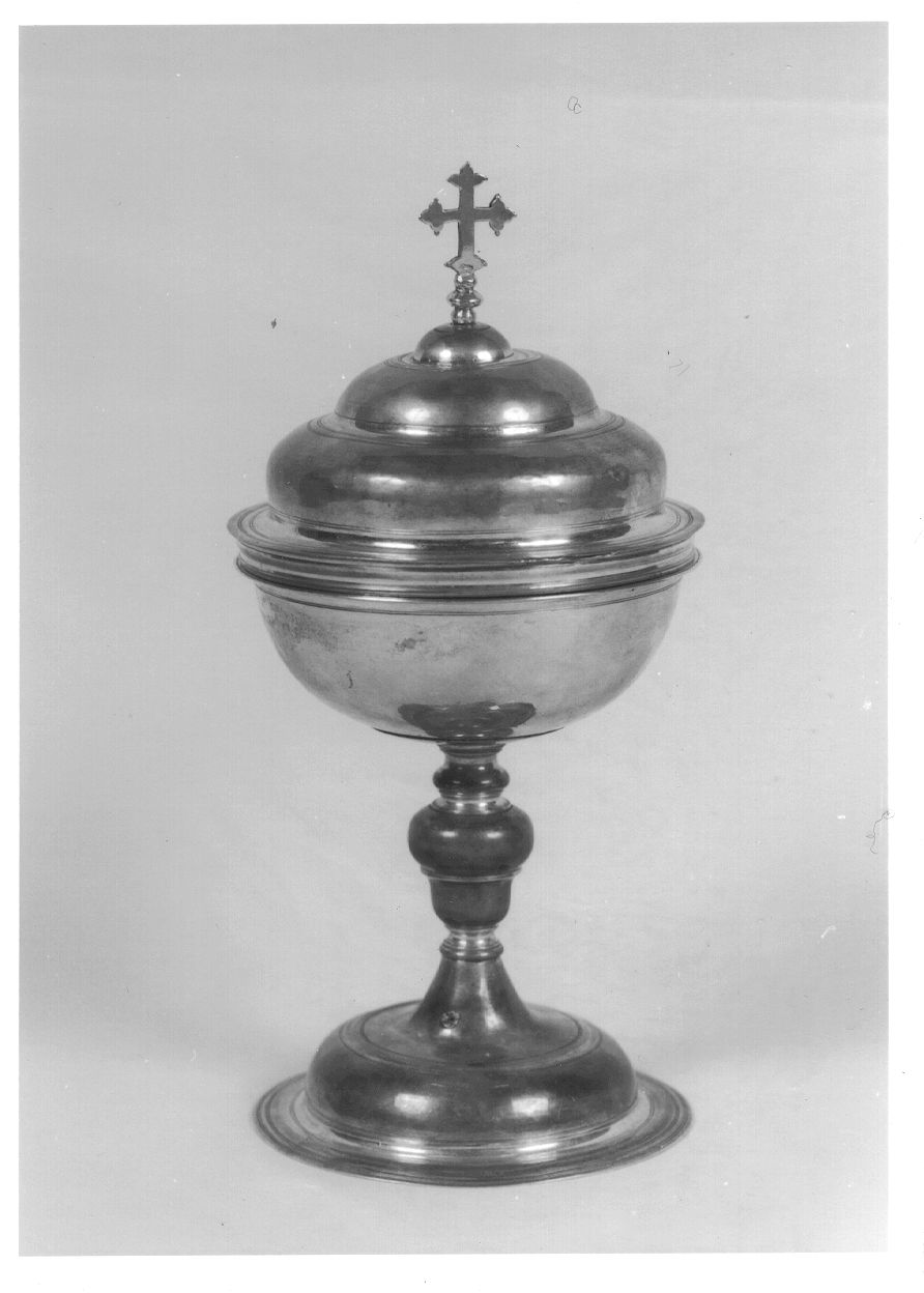 pisside, opera isolata - ambito novarese (seconda metà sec. XIX)