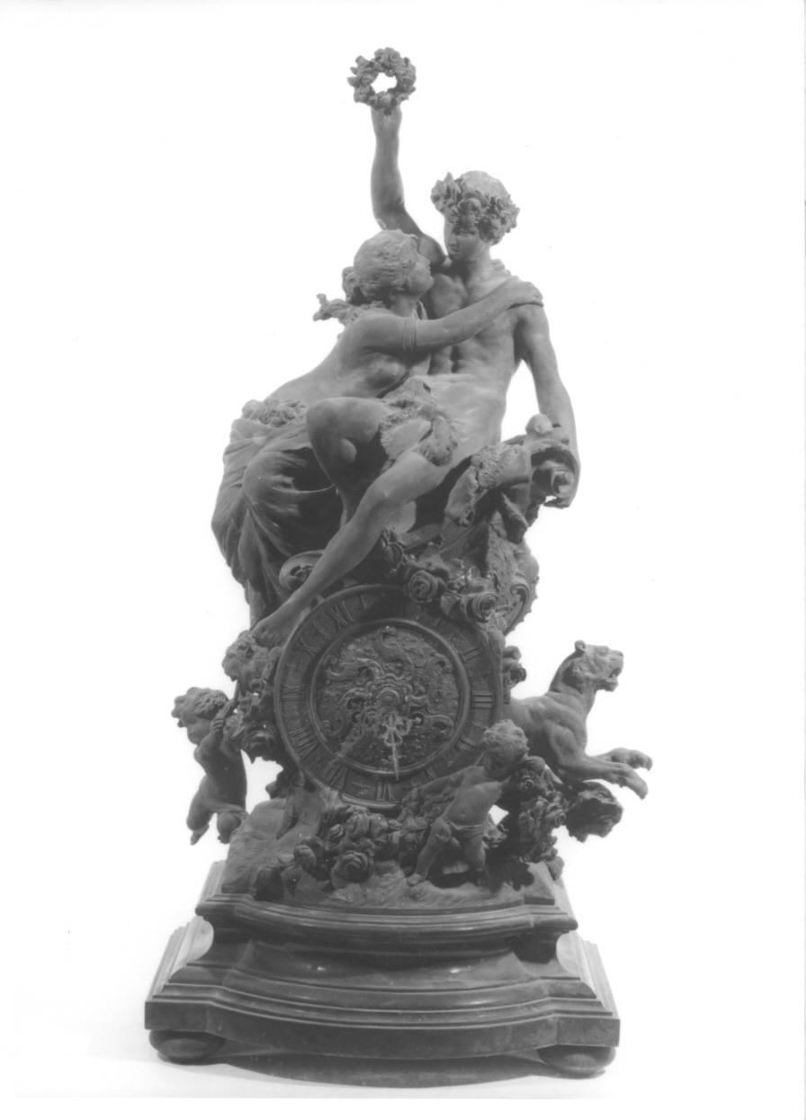 Bacco e Arianna (orologio - da tavolo, opera isolata) di Eberlein Gustav Heinrich (ultimo quarto sec. XIX)