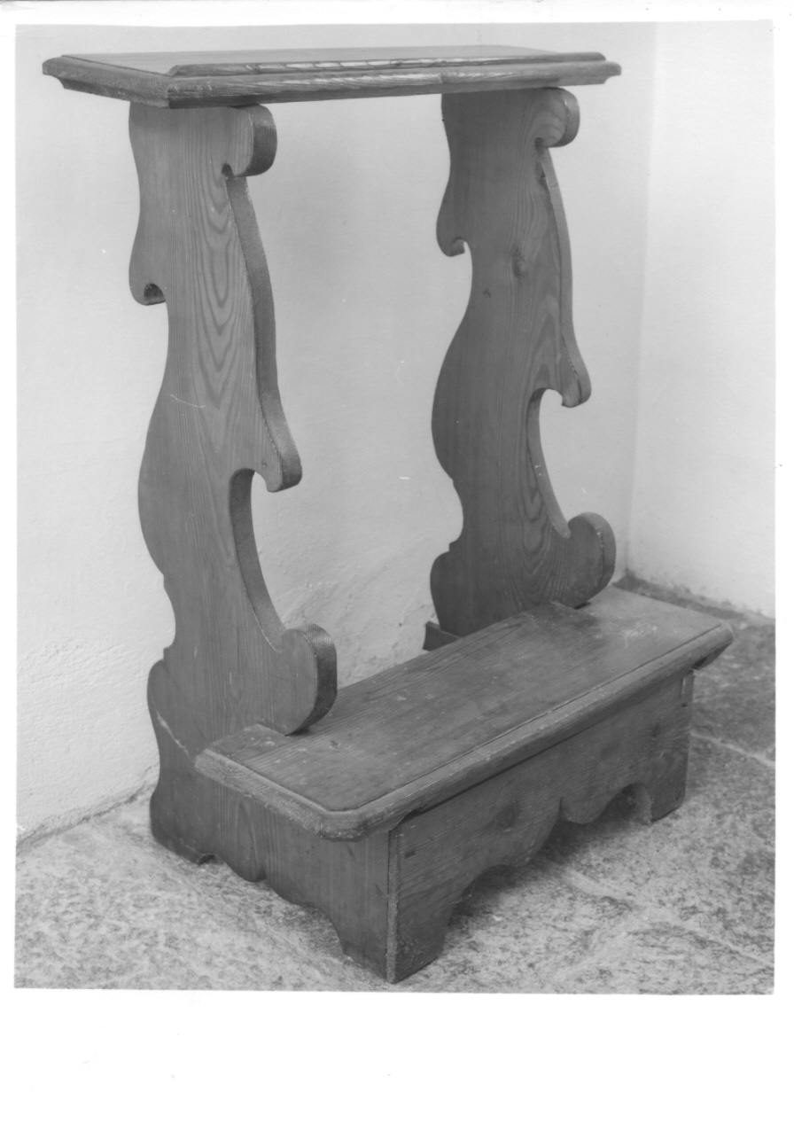 inginocchiatoio, opera isolata - bottega della Val Formazza (sec. XIX)