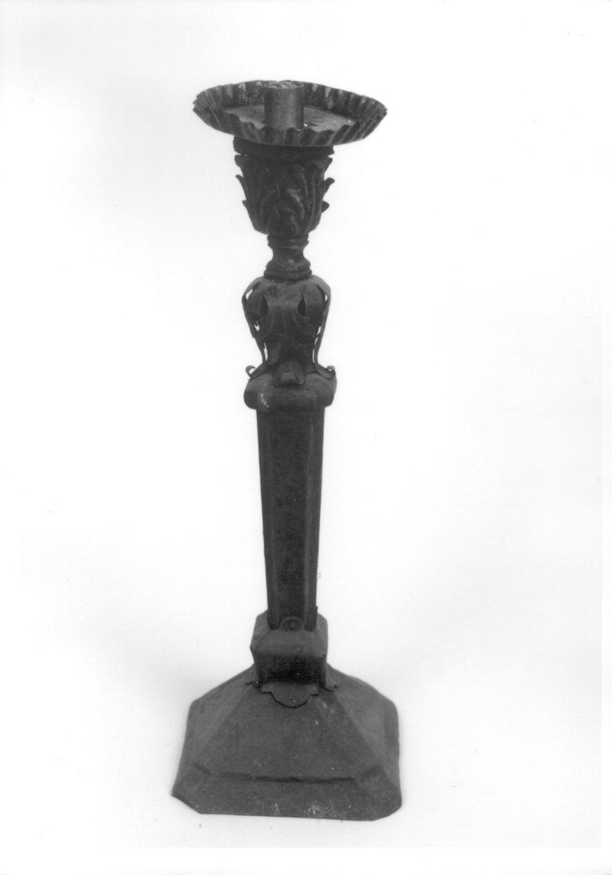 candeliere d'altare, serie - ambito ligure-piemontese (fine/inizio secc. XIX/ XX)