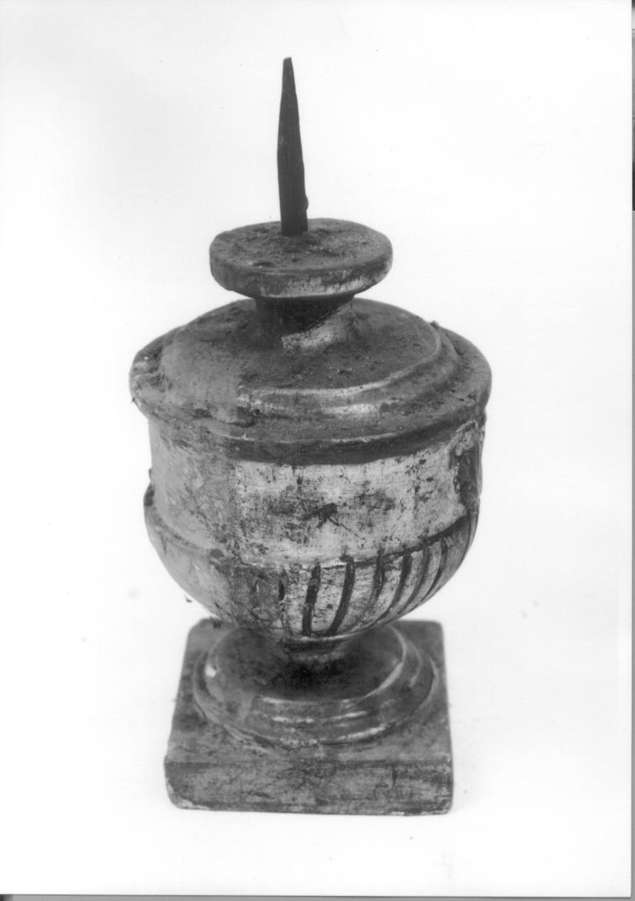 vaso d'altare per composizione floreale, serie - ambito ligure-piemontese (prima metà sec. XIX)