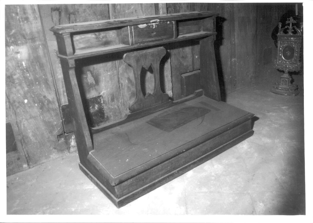 inginocchiatoio, opera isolata - ambito piemontese (prima metà sec. XX)