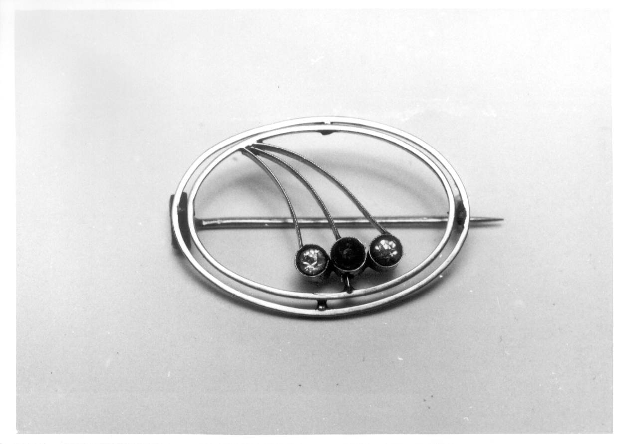 spilla, opera isolata - manifattura di Valenza (primo quarto sec. XX)