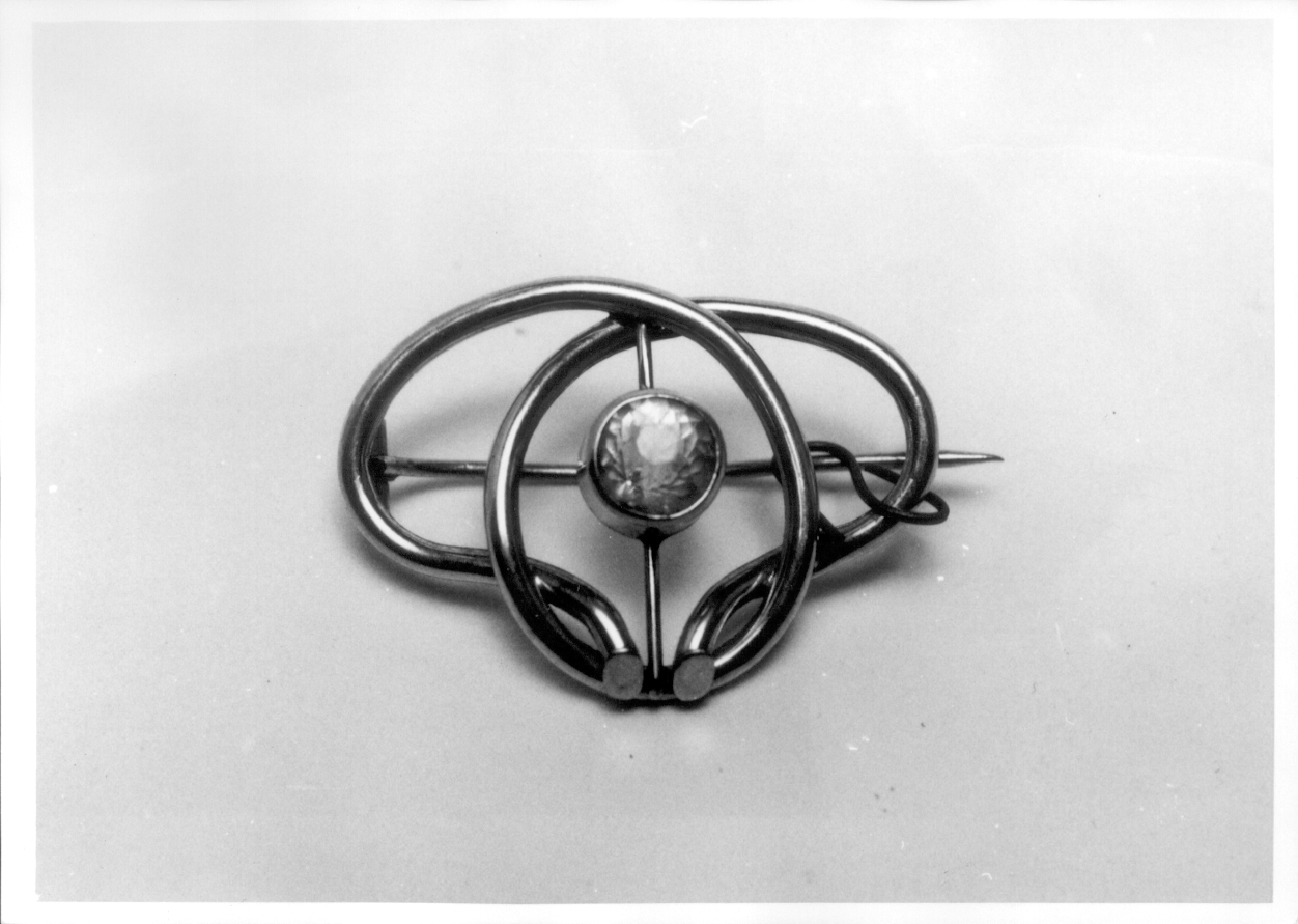 spilla, opera isolata - manifattura di Valenza (primo quarto sec. XX)