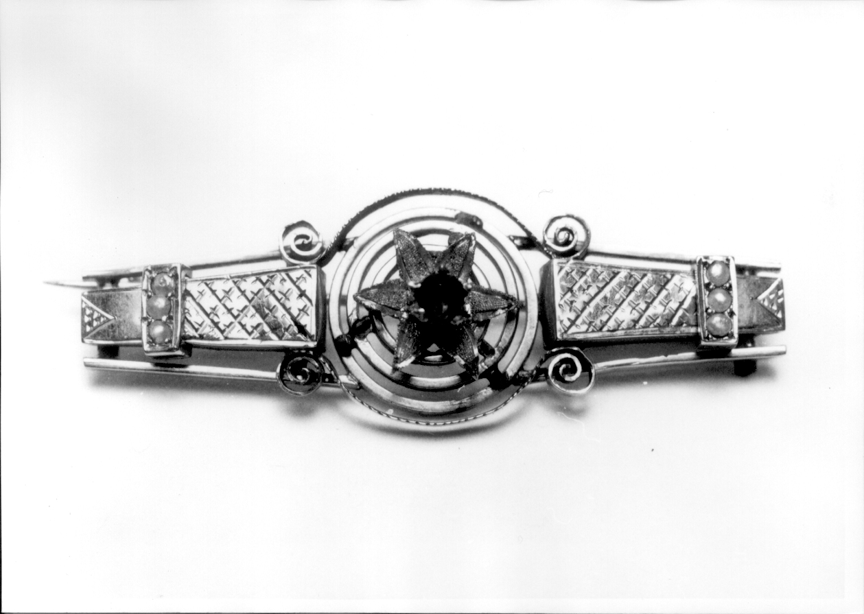 spilla, opera isolata - manifattura di Valenza (fine sec. XIX)