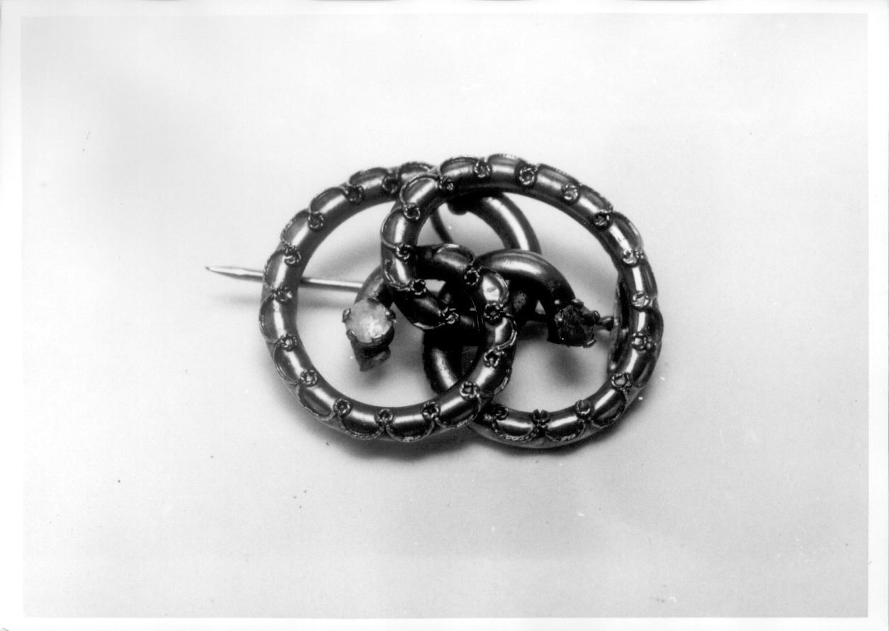 spilla, opera isolata - manifattura di Valenza (fine sec. XIX)