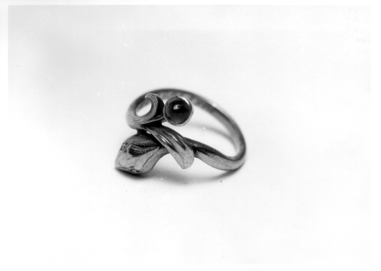 anello, opera isolata - manifattura di Valenza (primo quarto sec. XX)