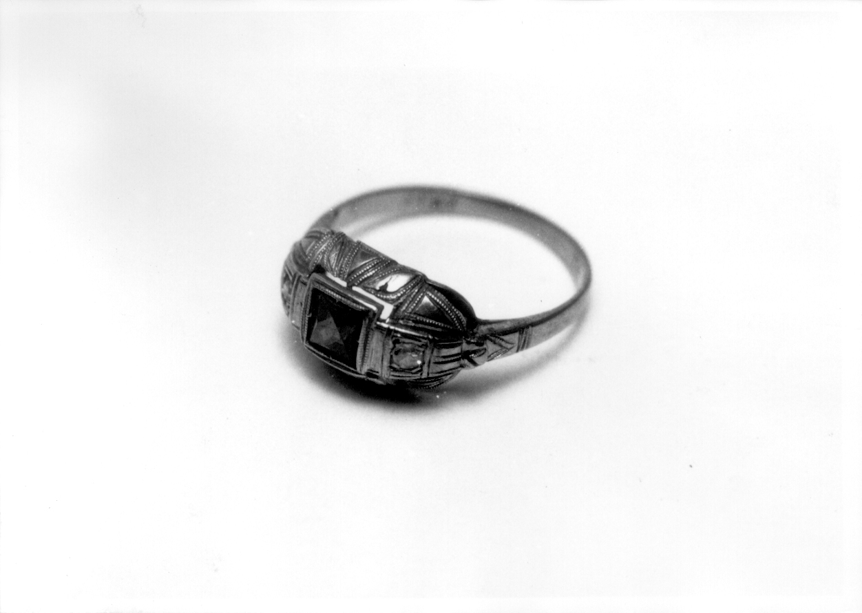 anello, opera isolata - manifattura di Valenza (secondo quarto sec. XX)