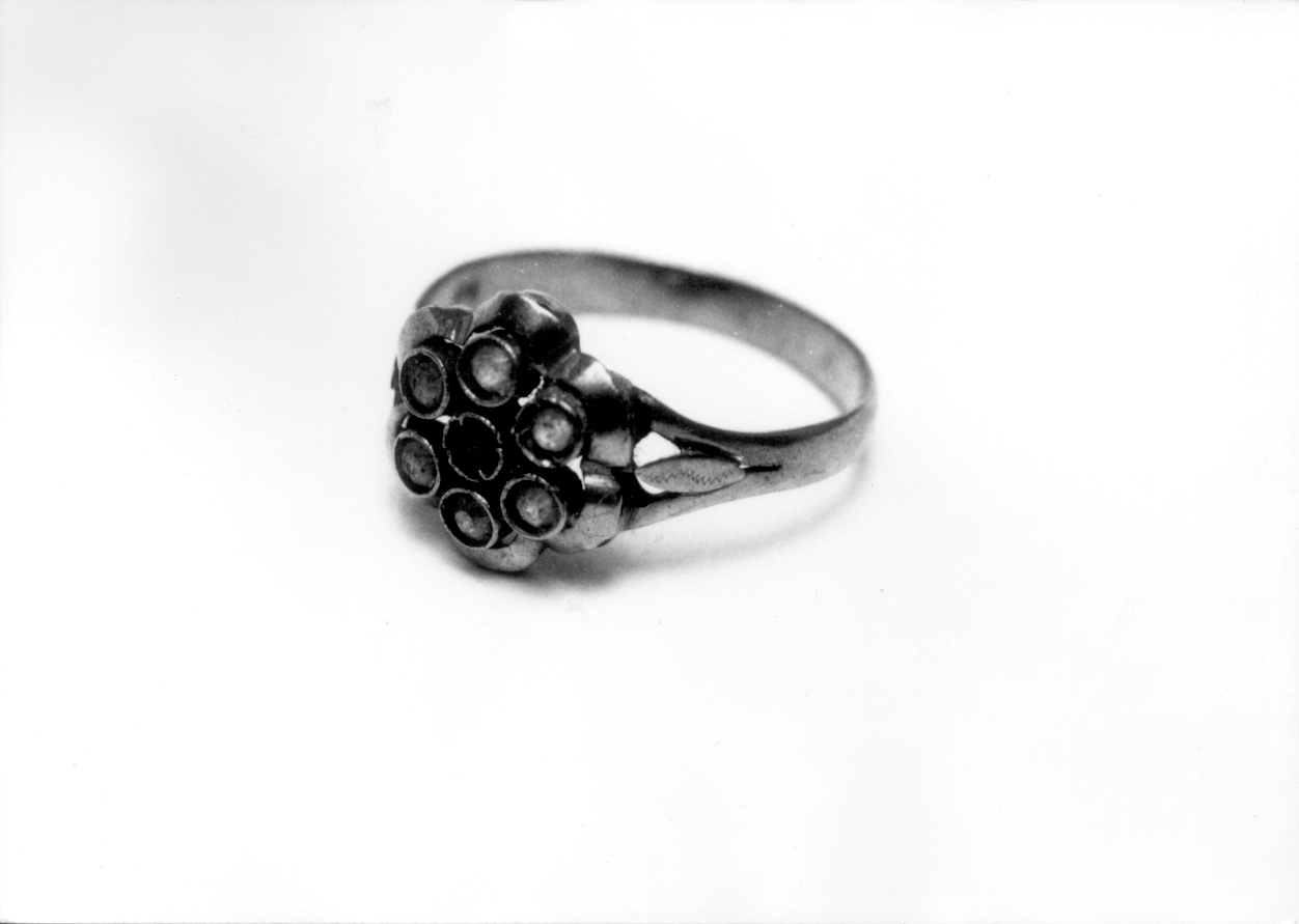 anello, opera isolata - manifattura di Valenza (prima metà sec. XX)