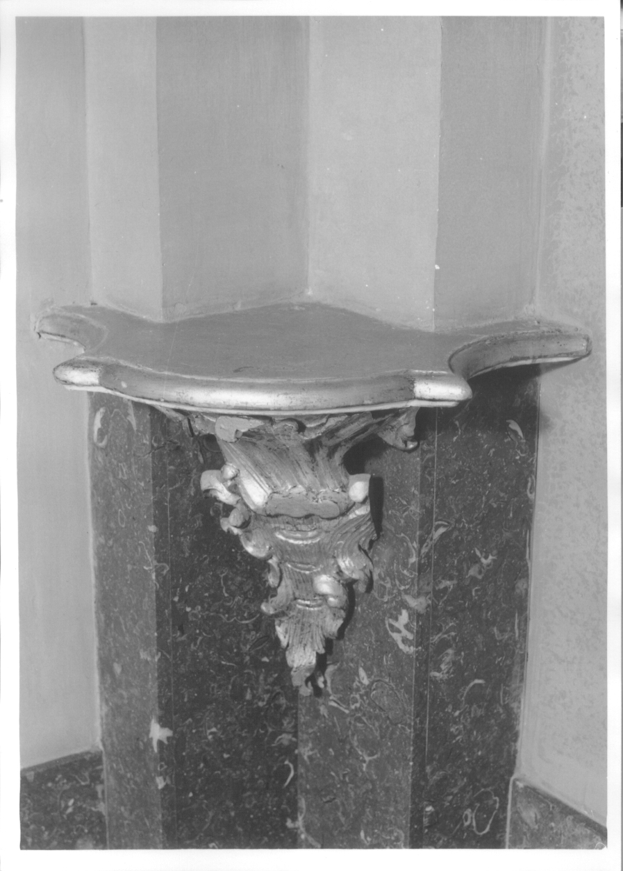 mensola, serie - ambito piemontese (prima metà sec. XX)